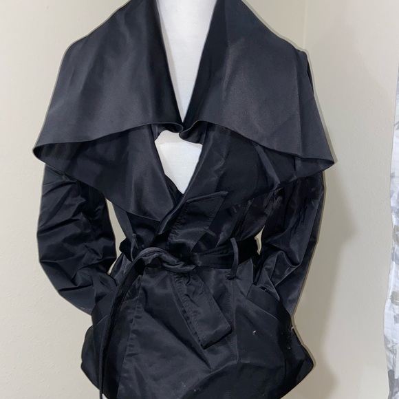 Bebe Black evening jacket with tie waist and oversized collar. - Picture 2 of 2